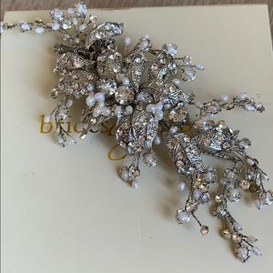 Hair Accessory from Panache Bridal!